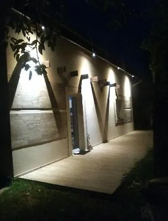 Nowy Apartament Z Patio Appartamento